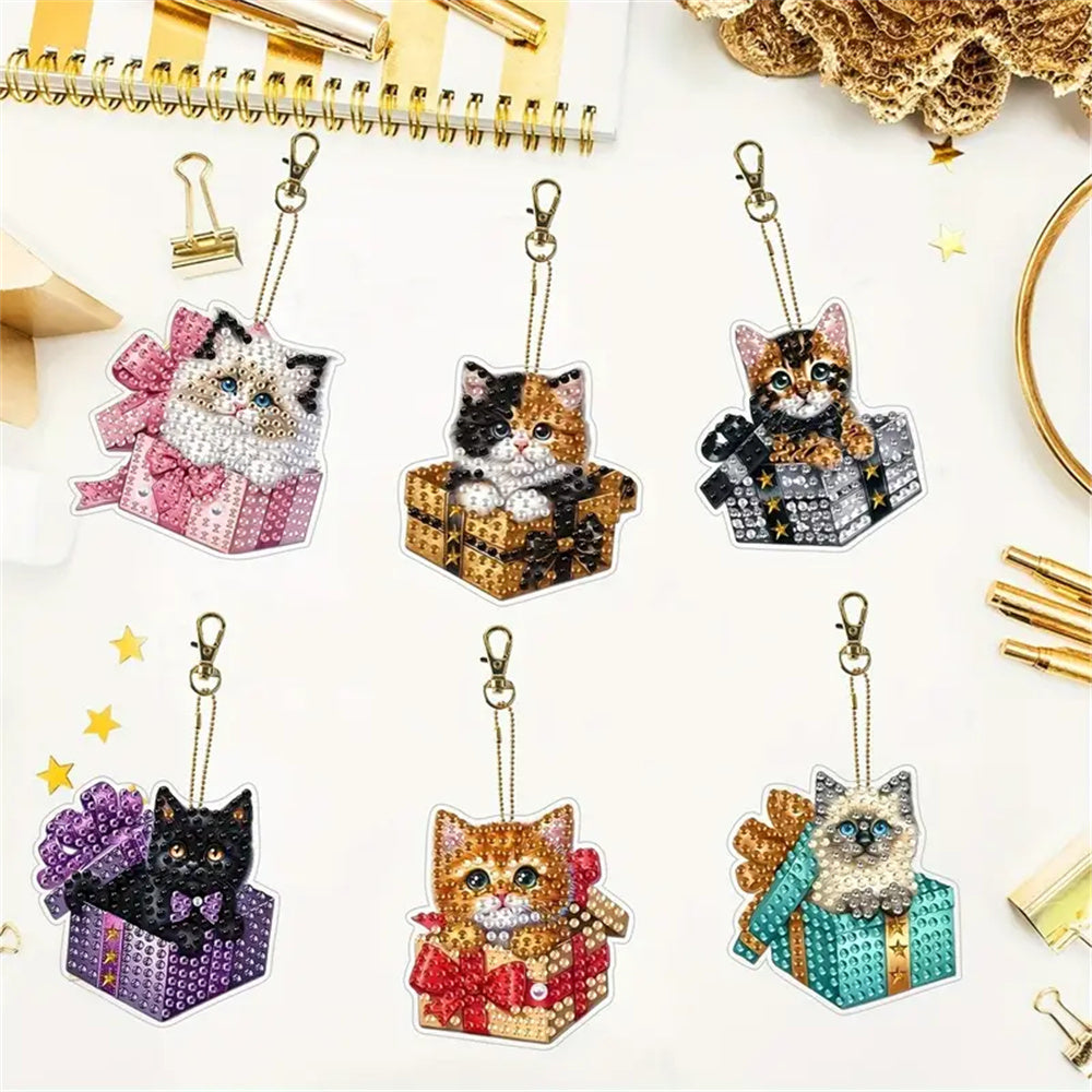 DIY Diamond Painting Keychain - Animal Themed Moon Disk, DIY Decorations, Diamond Kit Craft Supplies, Handmade Mosaic Painting Keychain DIY Set Suitable For Beginners, Creative Handmade Craft