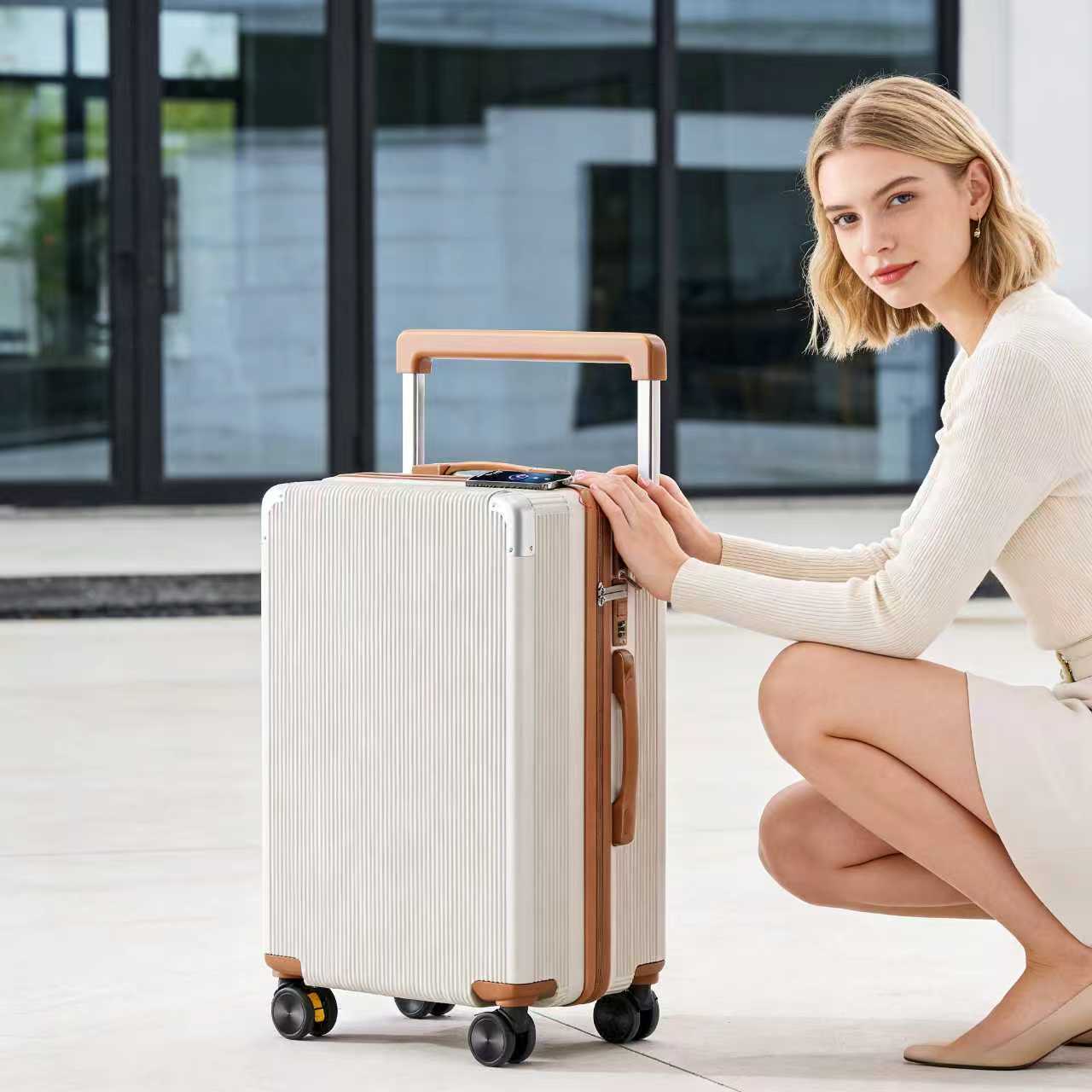 Valise cabine 20 et 24 pouces à poignée large, roues rotatives silencieuses et serrure à code, durable