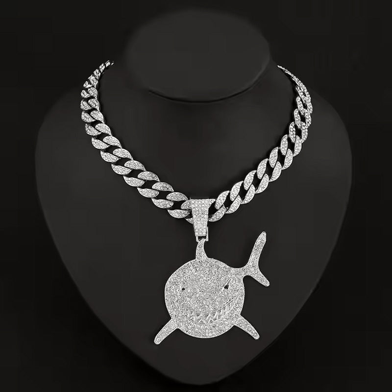 Collier Pendentif Football Strass Plaqué Or - Charm Requin