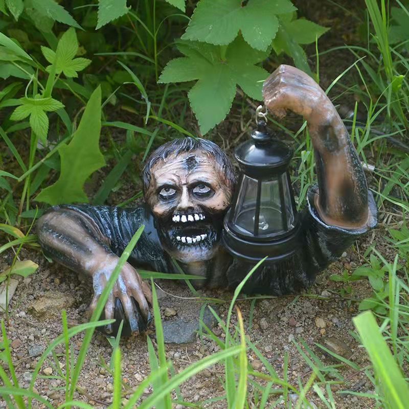 Halloween Zombie Crawl Horror Decor: Scary LED Lights, Zombie Clip Lantern, Outdoor Statue Light (1 Pc)