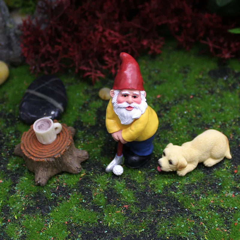 4pcs/Set Funny Mini Gnomes Playing Golf Dog Resin Dwarfs Sport Statue Cute DIY For Desk Bonsai Decoration Ornament Dropshipping