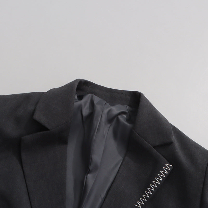 Two button embroidered long sleeved silhouette suit jacket