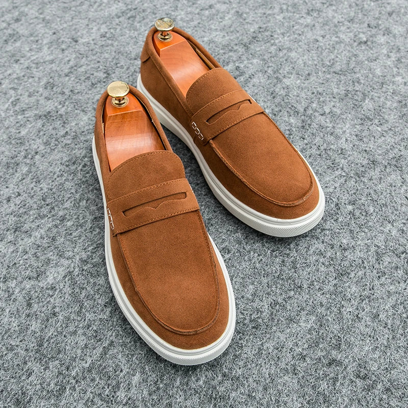 New Brown Sneakers Men Black Slip-On Solid Sport Shoes Men's Vulcanize Shoes for Men with  Size 38-46 Men Shoes