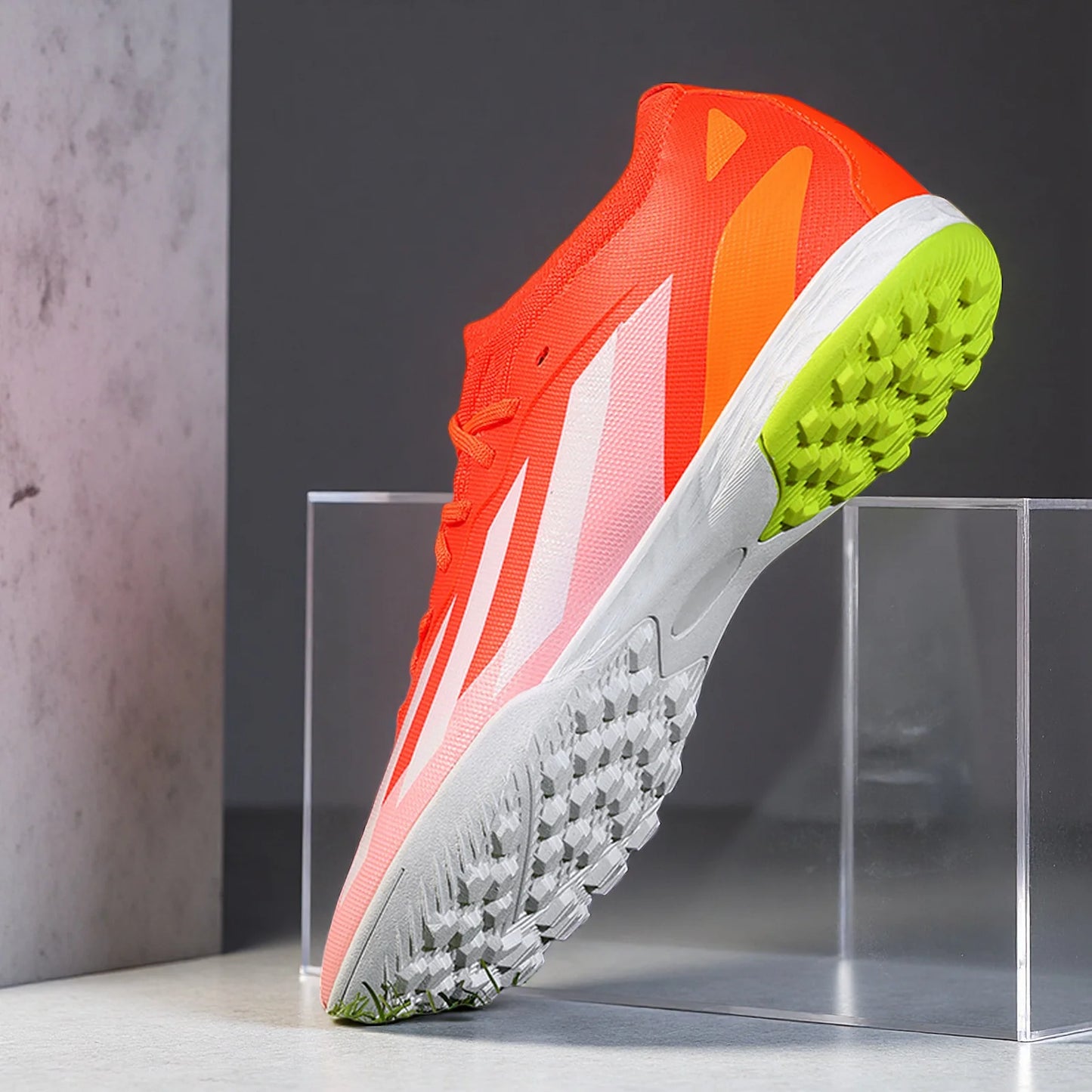 Studded Football Boots Men Women Non Slip Training Soccer Shoes Cleats TF/FG Original Professional Football Shoes Comfortable