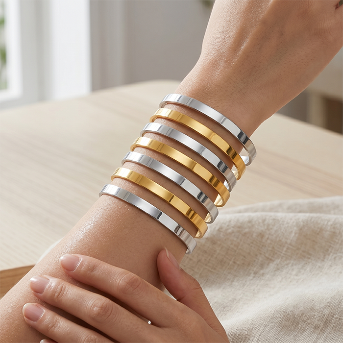 Lot de 7 Bracelets Joncs Empilables Plaqué Or 18K