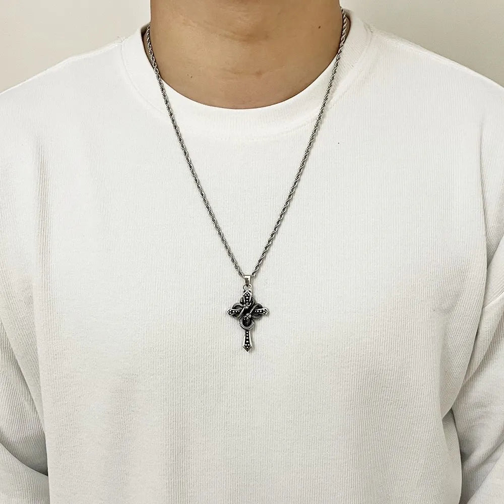Collier Pendentif Croix Serpent Chaîne Torsadée - Style Gothique Punk