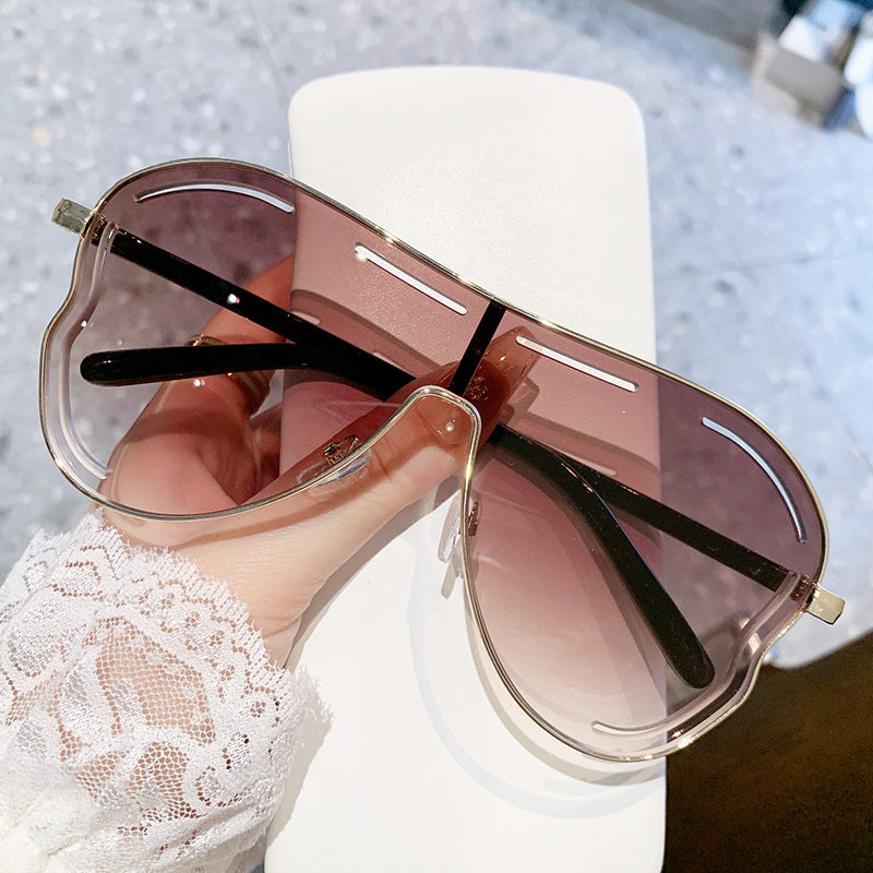 Large-frame Sunglasses With A High-end Feel For Women